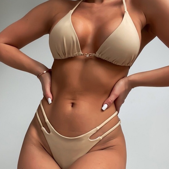 New Solid Backless Halter High Waist Bikini - Picture 6 of 6